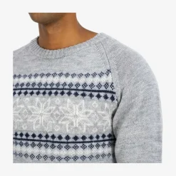 Eio Sweater