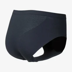 First seamless dameunderbuks
