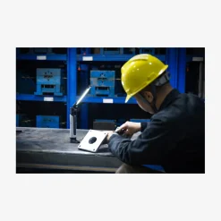 I2r genopladelig arbejdslampe