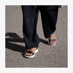 Line damesandal